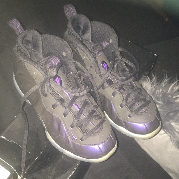 Nike Men Foams posite